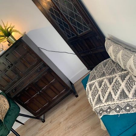 Shore Lodge. 4 Bed Bungalow Only Mtrs From The Beach. Sleeps 8 Sutton-on-Sea Eksteriør bilde