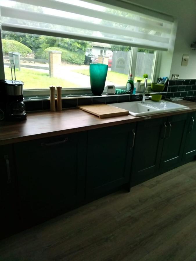 Shore Lodge. 4 Bed Bungalow Only Mtrs From The Beach. Sleeps 8 Sutton-on-Sea Eksteriør bilde