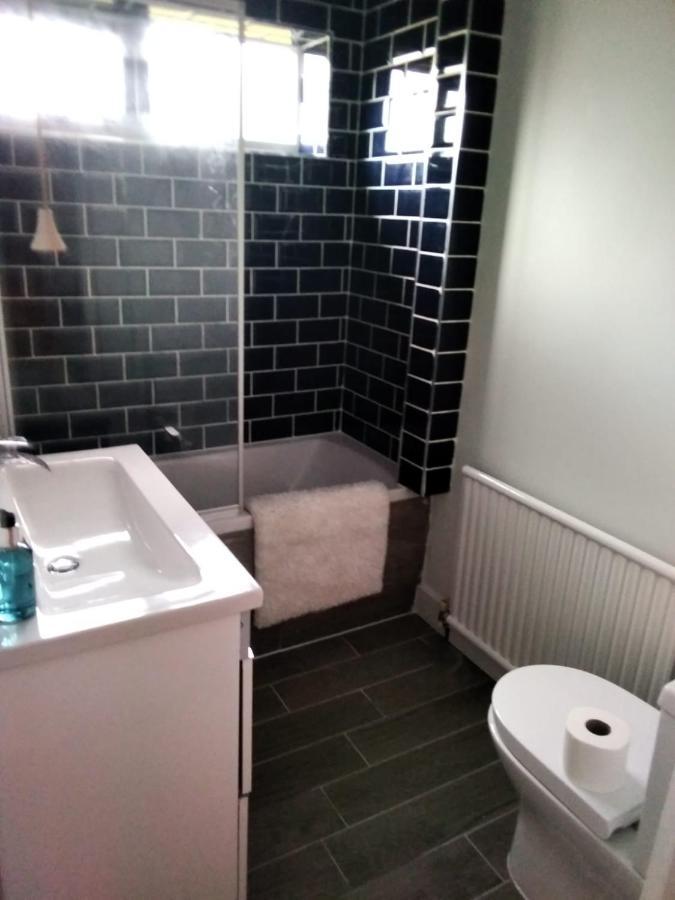 Shore Lodge. 4 Bed Bungalow Only Mtrs From The Beach. Sleeps 8 Sutton-on-Sea Eksteriør bilde