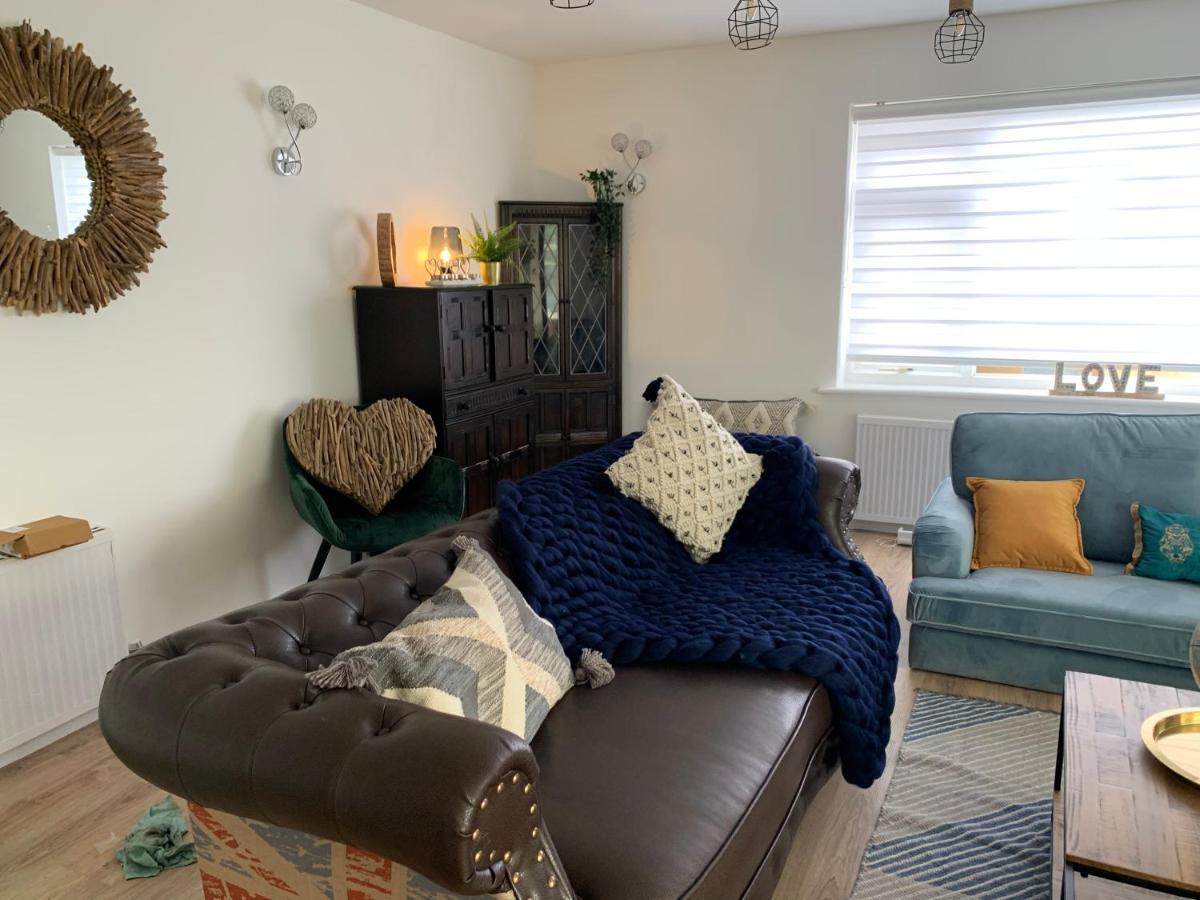 Shore Lodge. 4 Bed Bungalow Only Mtrs From The Beach. Sleeps 8 Sutton-on-Sea Eksteriør bilde